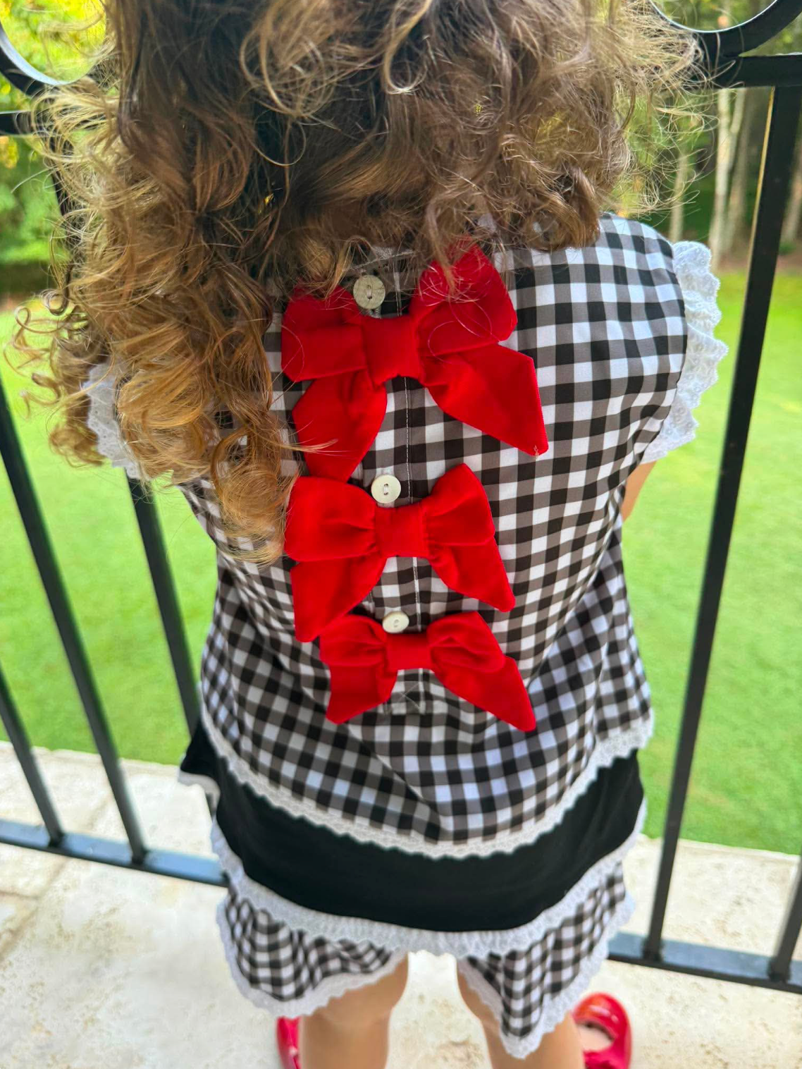 Paw Prints & Bows Girls Short Set